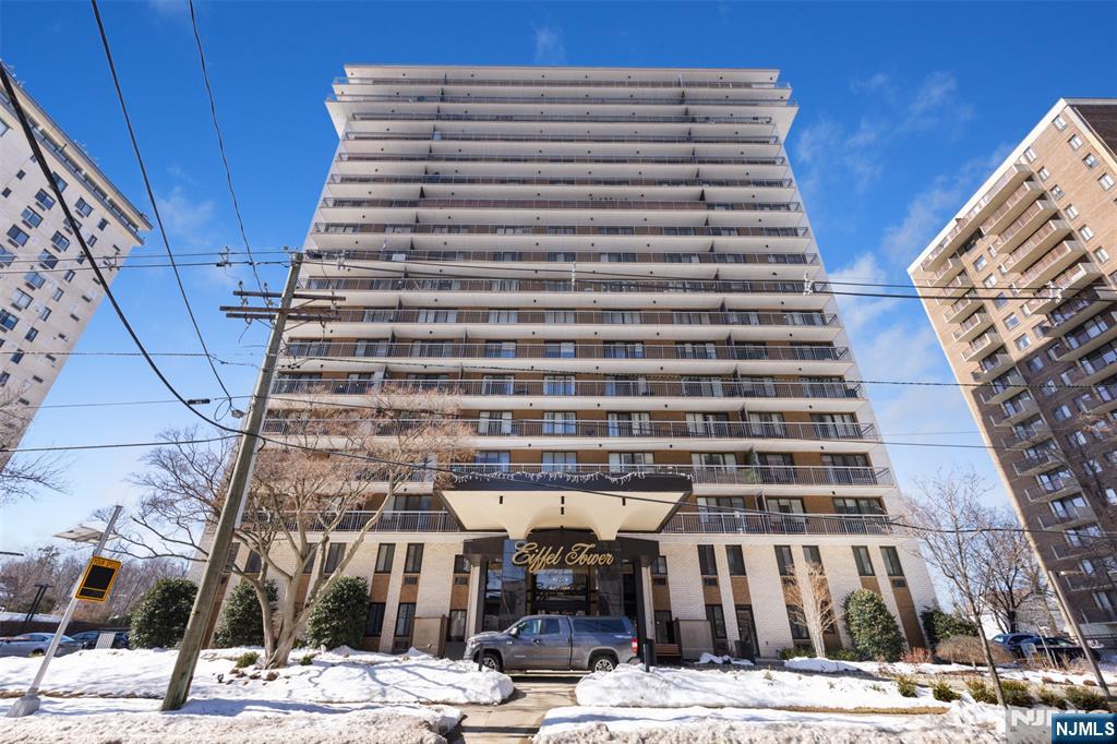 151 Prospect Avenue, Unit 9D Hackensack, NJ 07601 - Photo 35 of 38 a view of a tall building