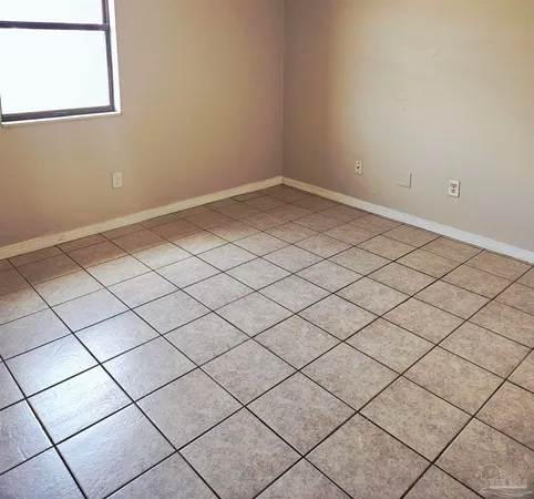 $1,075 | 7240 Hilburn Road, Unit 1D, Pensacola, FL 32504