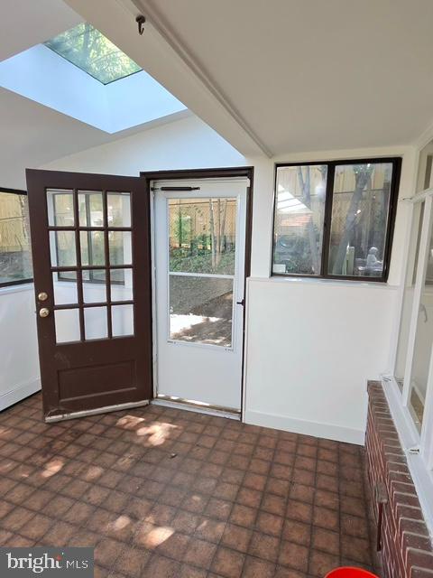 5939 Anniston Road Bethesda, MD 20817 - Photo 16 of 20