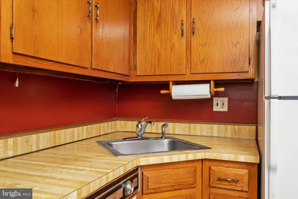 $220,000 | 1614 Silver Court, Hamilton, NJ 08690