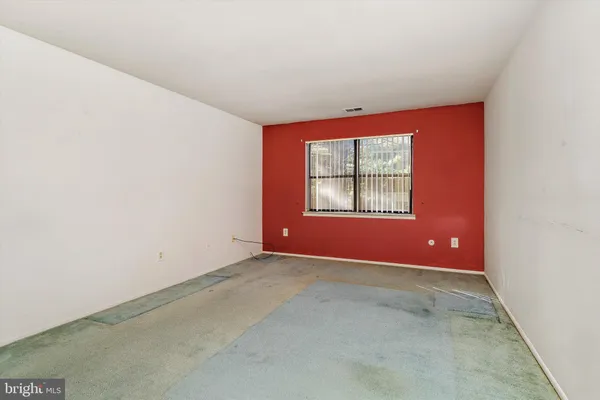 $220,000 | 1614 Silver Court, Hamilton, NJ 08690