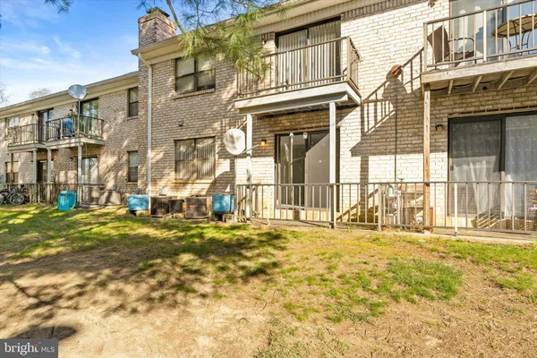 $220,000 | 1614 Silver Court, Hamilton, NJ 08690