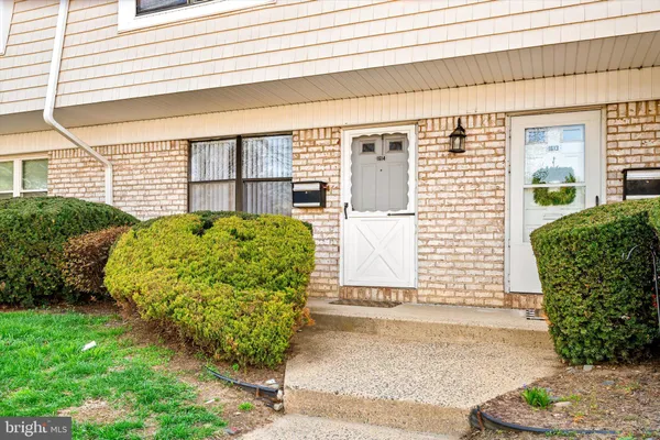 $220,000 | 1614 Silver Court, Hamilton, NJ 08690