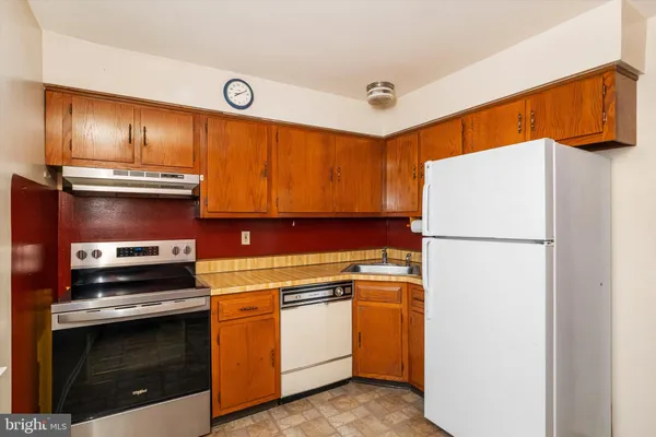 $220,000 | 1614 Silver Court, Hamilton, NJ 08690