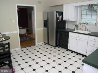 451 Font Road Downingtown, PA 19335 - Photo 3 of 6 Gallery Image 3