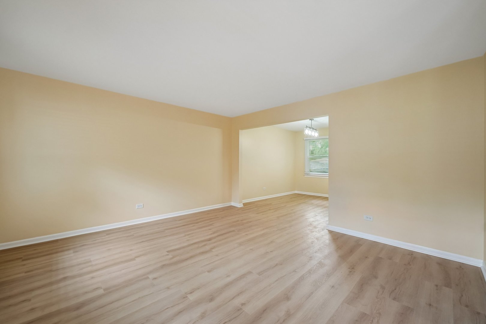 5112 Main Street Lisle, IL 60532 - Photo 2 of 23
