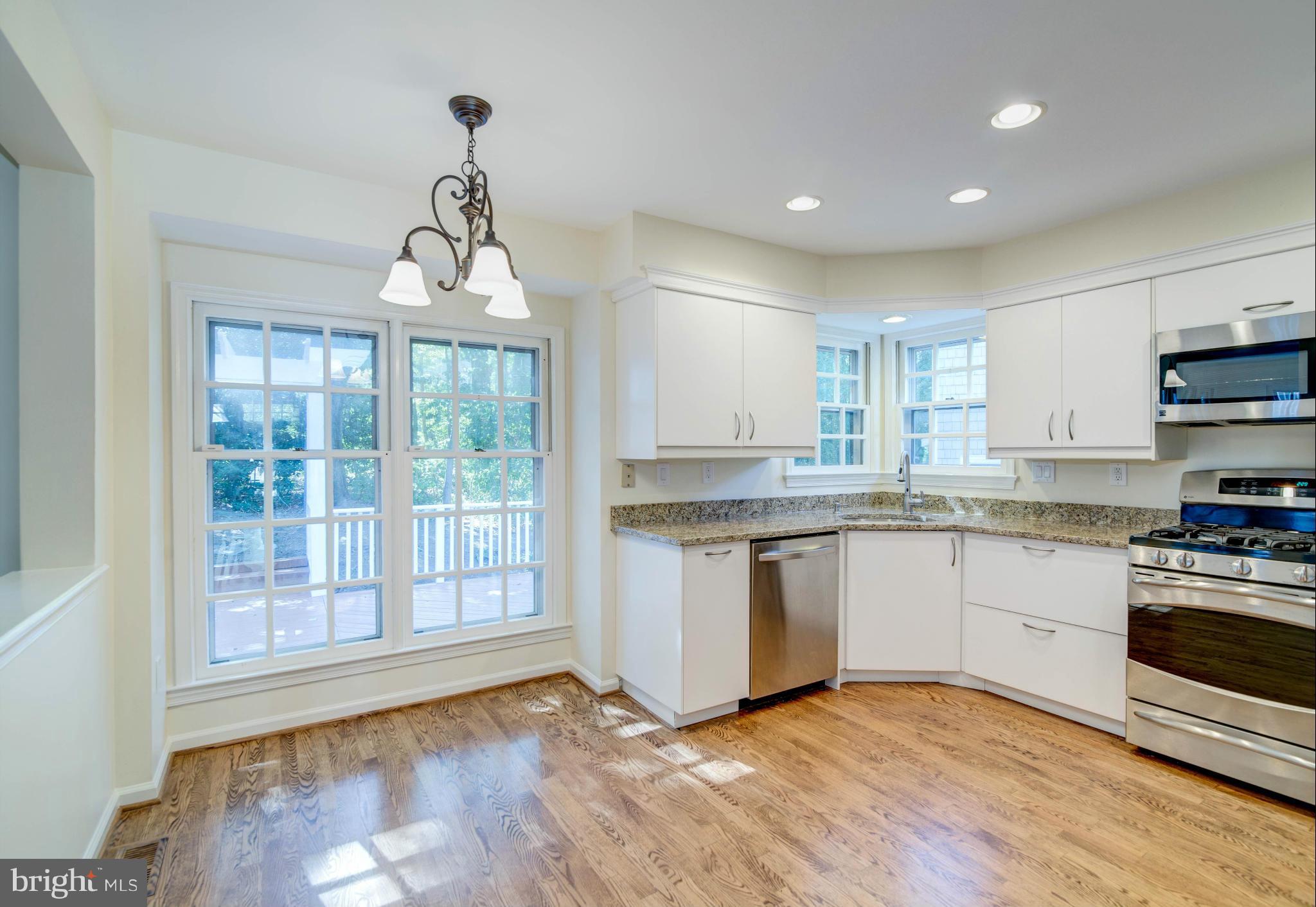 1278 Lamplighter Way Reston, VA 20194 - Photo 8 of 26 Kitchen