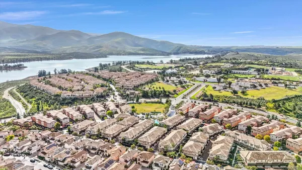 $675,000 | 1514 Crown Lane, Unit 2, Chula Vista, CA 91915