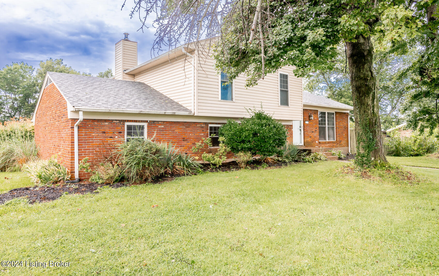 8221 Rochelle Road Louisville, KY 40228 - Photo 46 of 56 8221 Rochelle Rd (3)