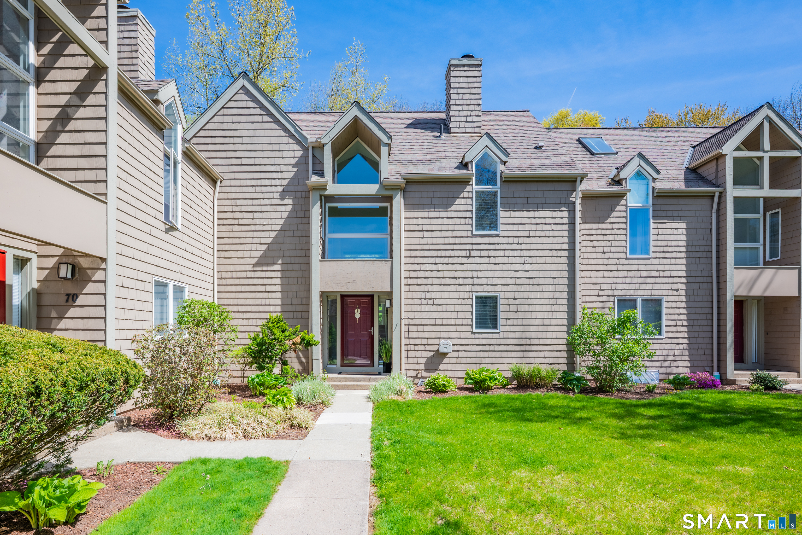 72 Timberwood Road, Unit 72 West Hartford, CT 06117 - Photo 3 of 36