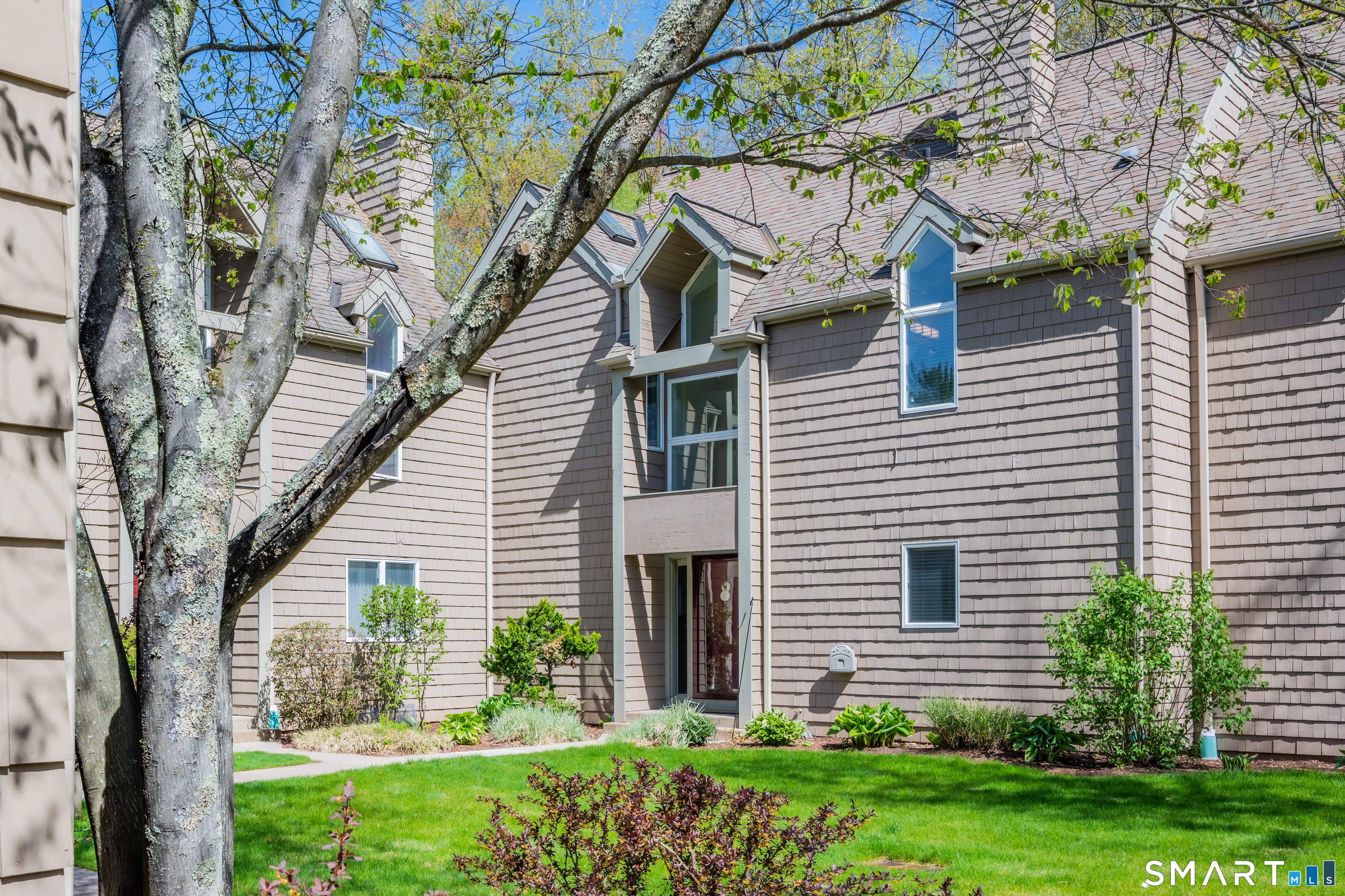 72 Timberwood Road, Unit 72 West Hartford, CT 06117 - Photo 34 of 36