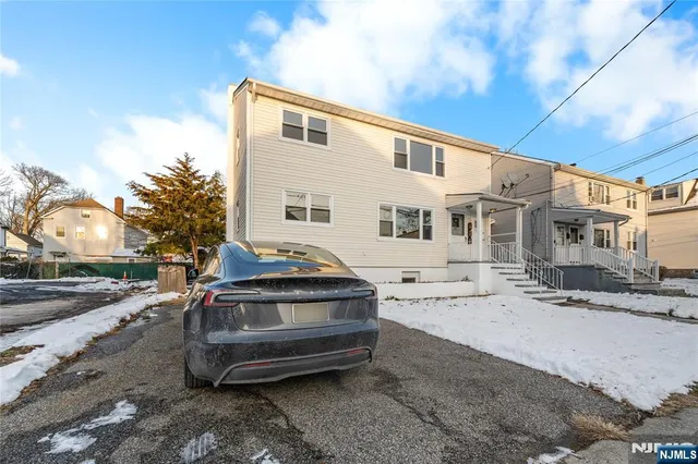 $2,450 | 184 High Street, Unit 2, Hackensack, NJ 07601