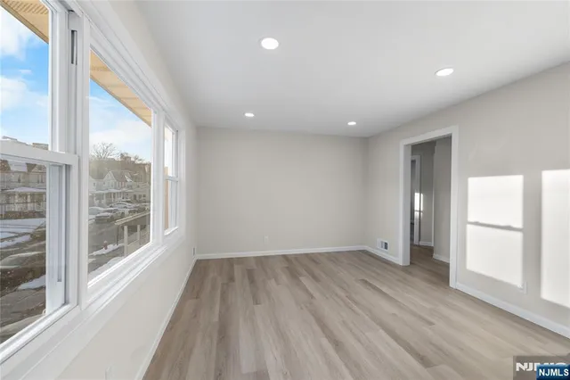 $2,450 | 184 High Street, Unit 2, Hackensack, NJ 07601