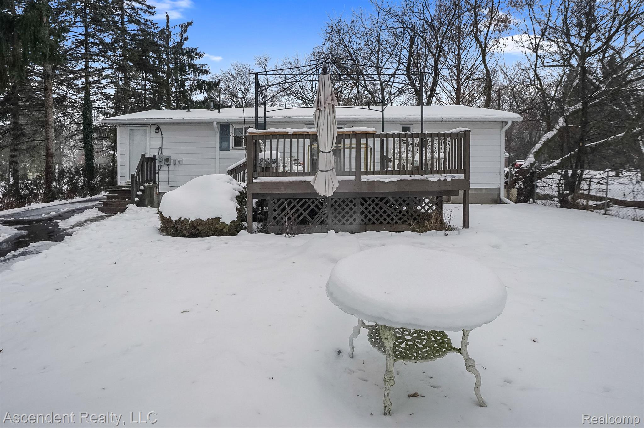 2789 Hickory Lawn Road Rochester, MI 48307 - Photo 21 of 24 Back yard
