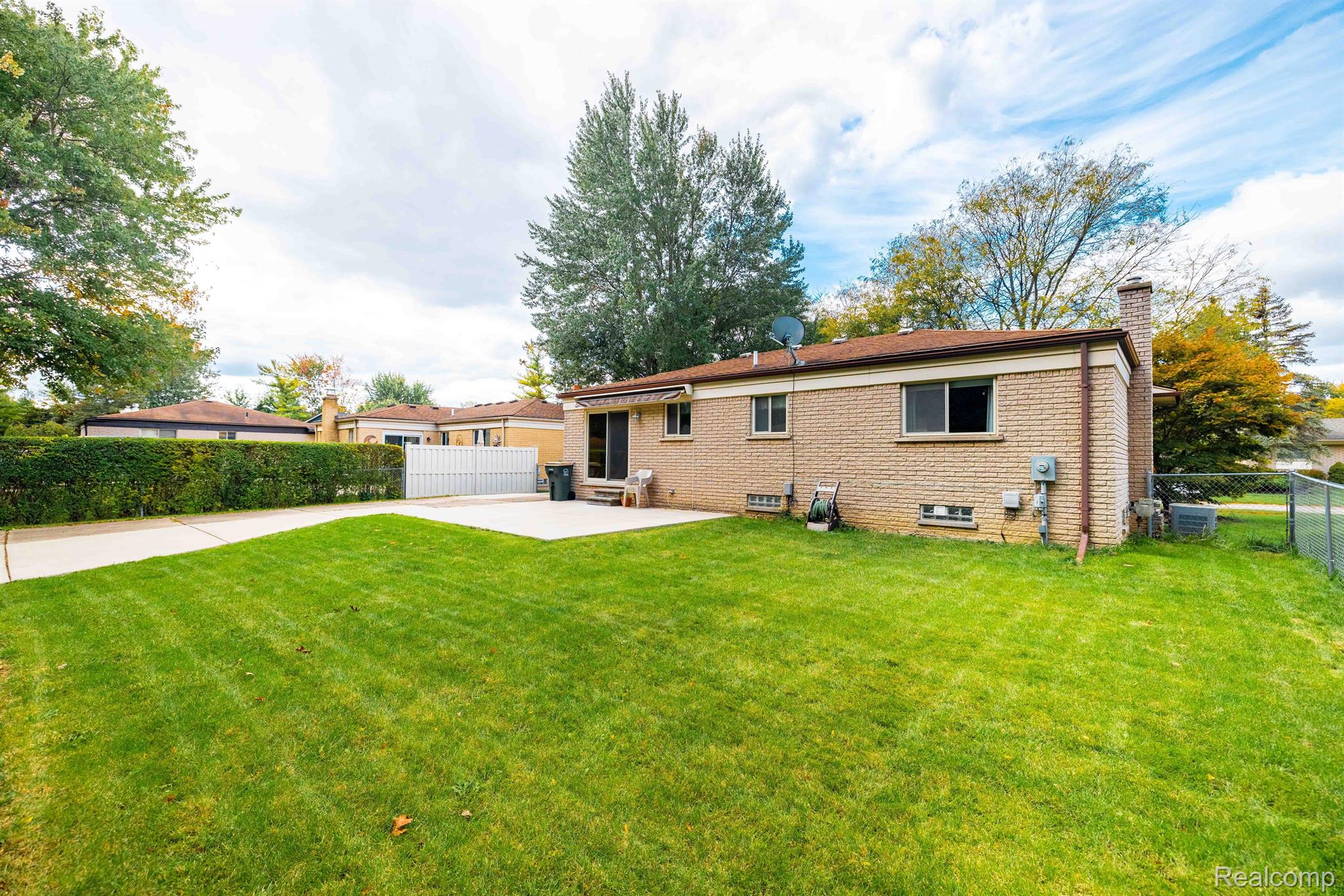 733 Buckingham Road Canton, MI 48188 - Photo 23 of 33 Gallery Image 23