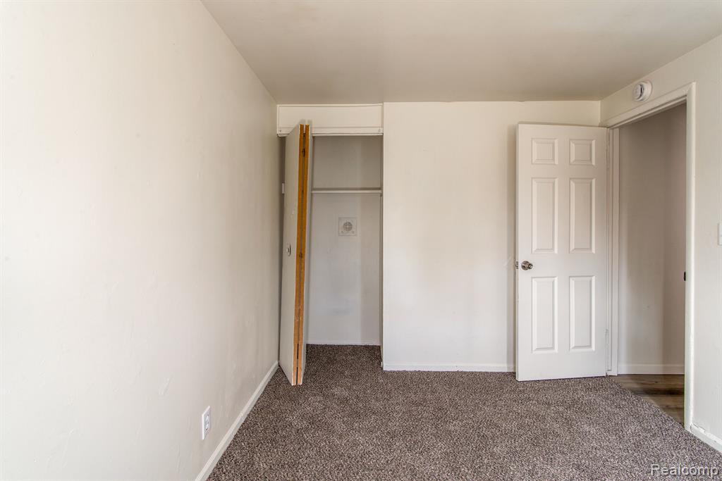2303 Coldwater Road Flint, MI 48505 - Photo 13 of 20 Gallery Image 13