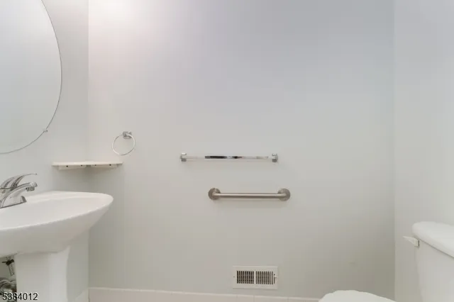 $540,000 | 2 Brock Lane, Hackettstown, NJ 07840