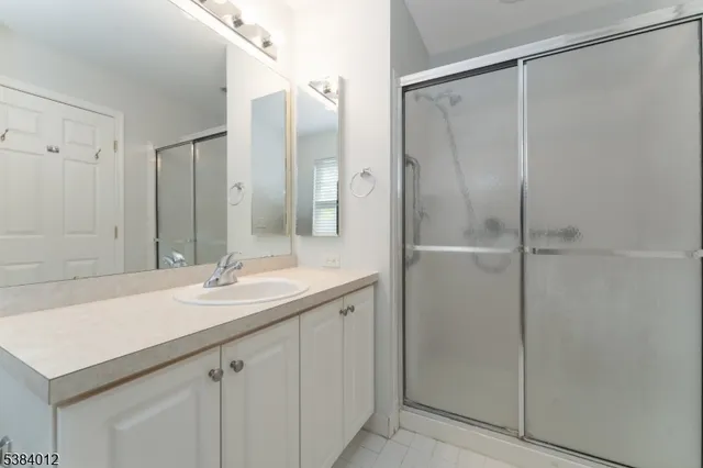 $540,000 | 2 Brock Lane, Hackettstown, NJ 07840