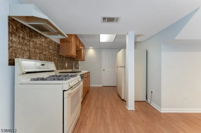 $540,000 | 2 Brock Lane, Hackettstown, NJ 07840