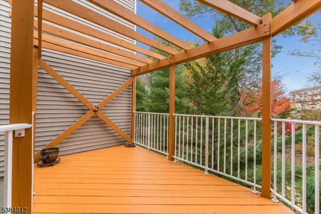 $540,000 | 2 Brock Lane, Hackettstown, NJ 07840