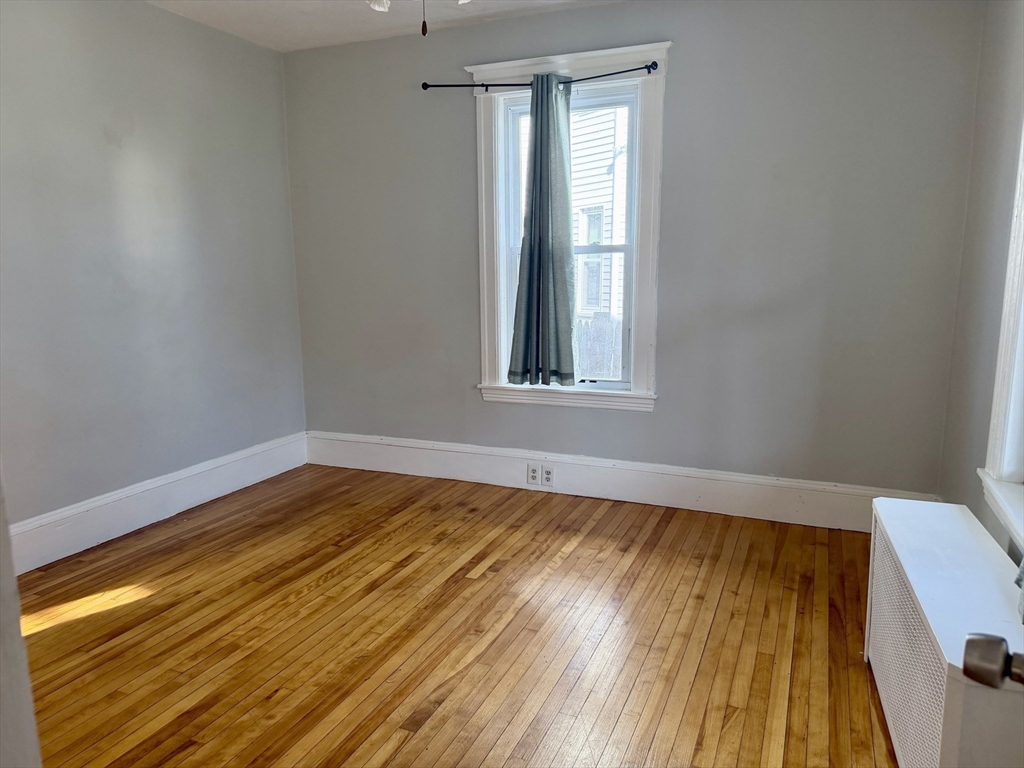 31 Stoneland Road Worcester, MA 01603 - Photo 16 of 33