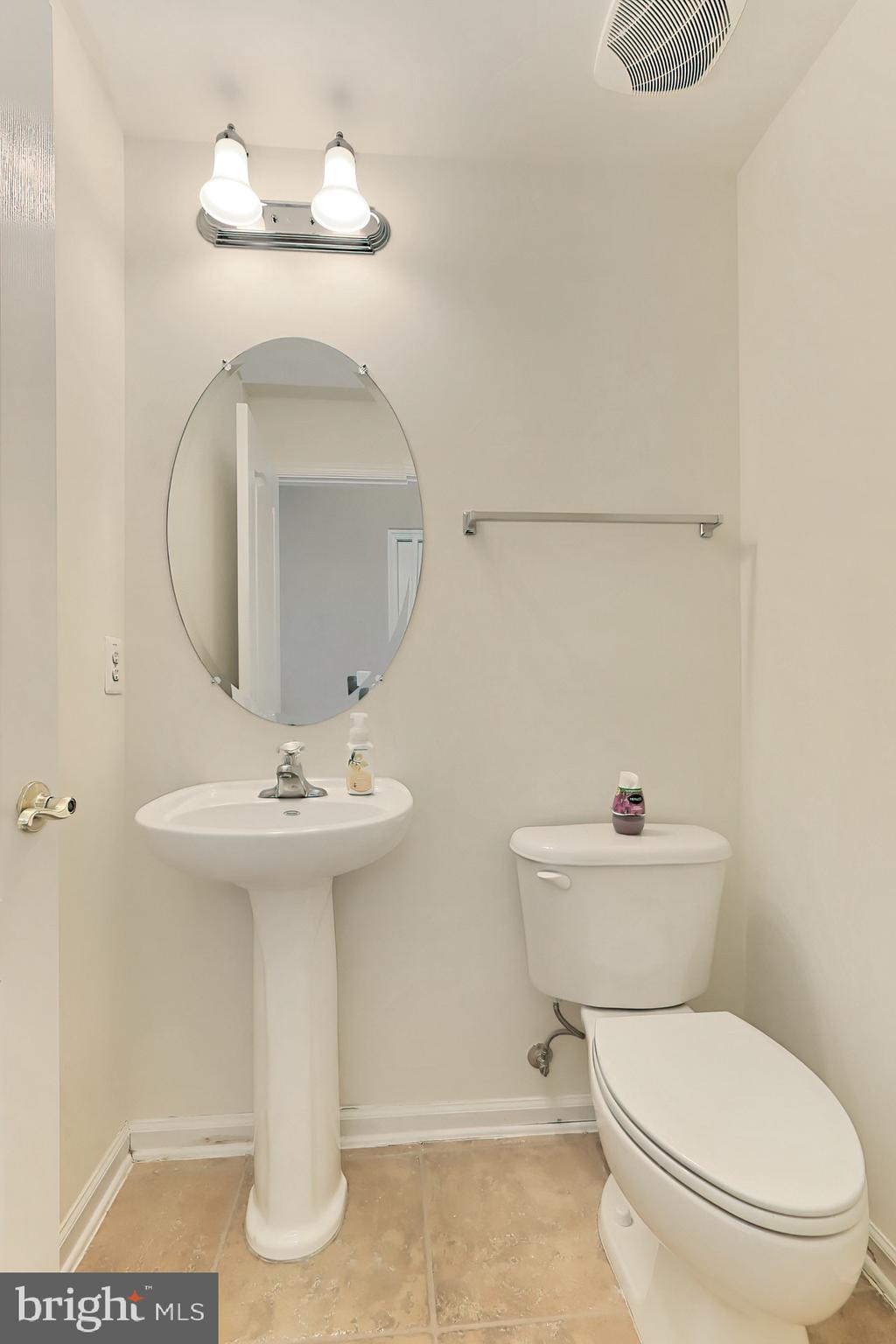 23001 Bulwark Terrace Brambleton, VA 20148 - Photo 19 of 26