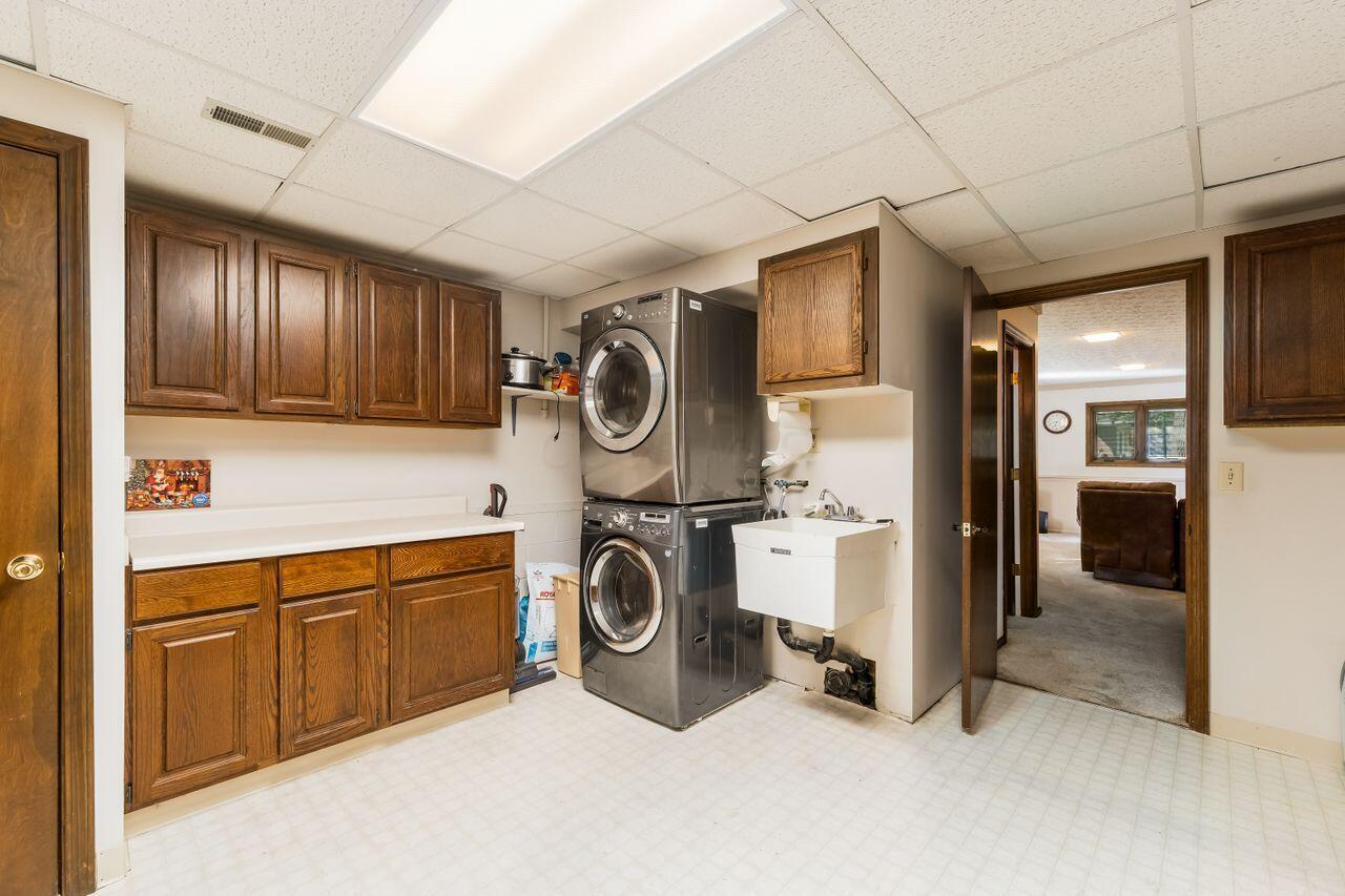 673 Grist Run Road Westerville, OH 43082 - Photo 31 of 38 S_-_673_Grist_Run_Rd_-_092
