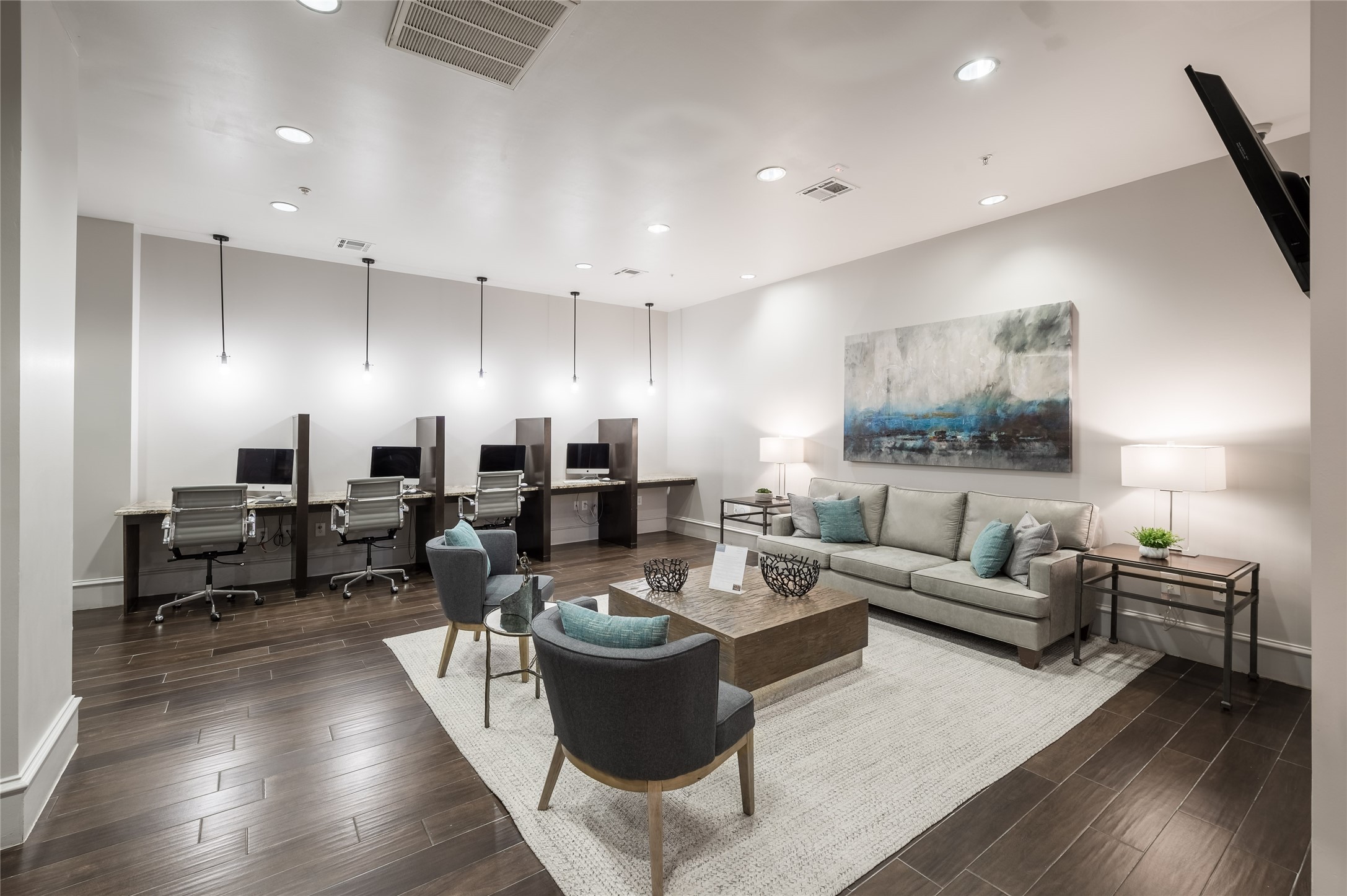 5927 Almeda Road, Unit 20908 Houston, TX 77004 - Photo 8 of 8 Wi-Fi lounge with conference room and work-well spaces available for residents!