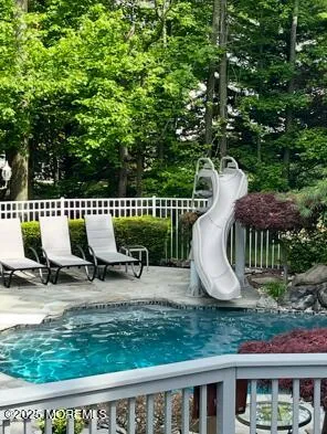 $1,650,000 | 7 Red Coach Lane, Holmdel, NJ 07733