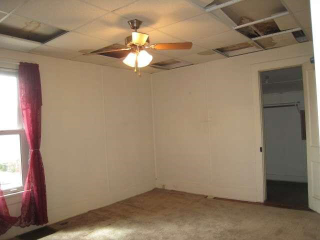 339 West Oak Street Butler, IN 46721 - Photo 7 of 20