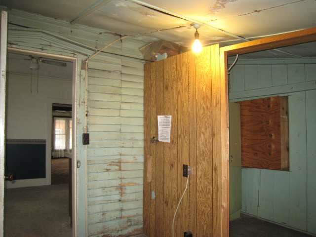 339 West Oak Street Butler, IN 46721 - Photo 10 of 20