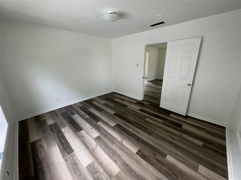 3619 FM 1183 Road Ennis, TX 75119 - Photo 7 of 12 Front bedroom.