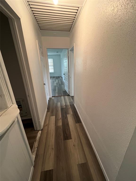 3619 FM 1183 Road Ennis, TX 75119 - Photo 8 of 12 Hallway to bathroom and back living room area.