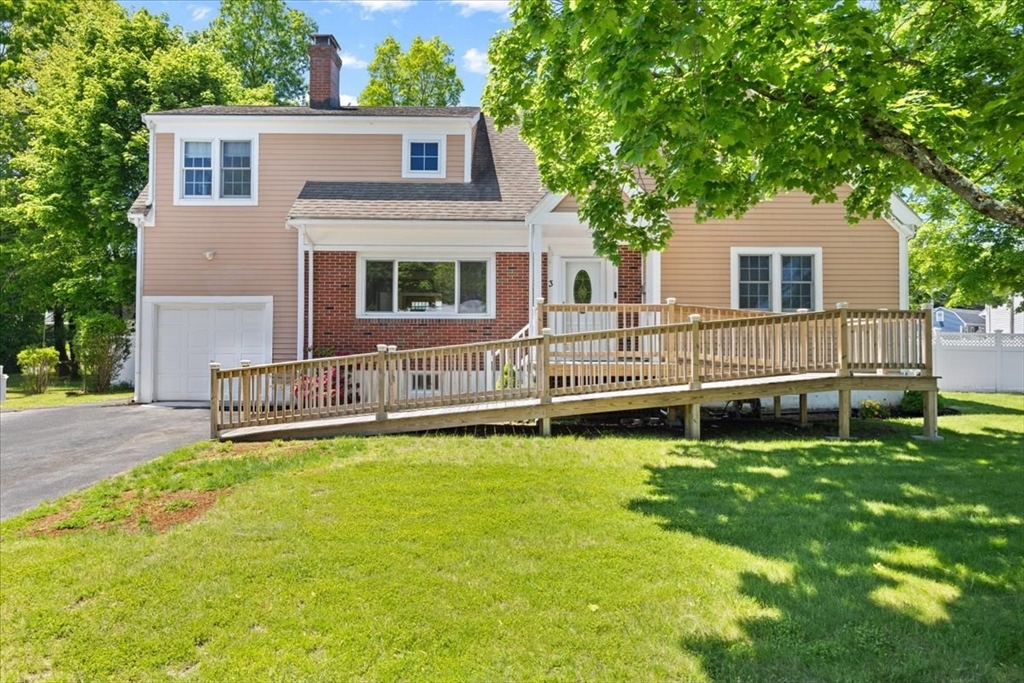 3 Selwyn Road Braintree, MA 02184 - Photo 1 of 42