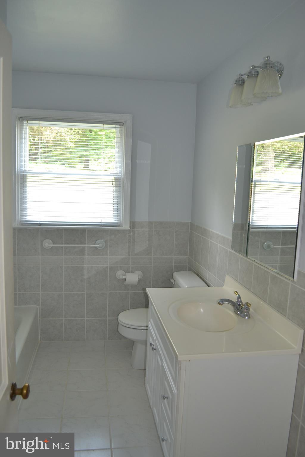 3925 Dance Mill Road Phoenix, MD 21131 - Photo 9 of 15 Bath