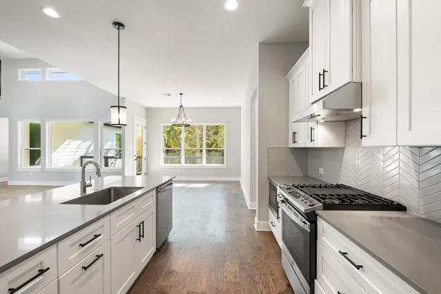 $4,500 | 3018 Sunridge Drive, Unit 6, Austin, TX 78741