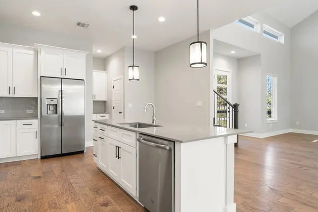 $4,500 | 3018 Sunridge Drive, Unit 6, Austin, TX 78741