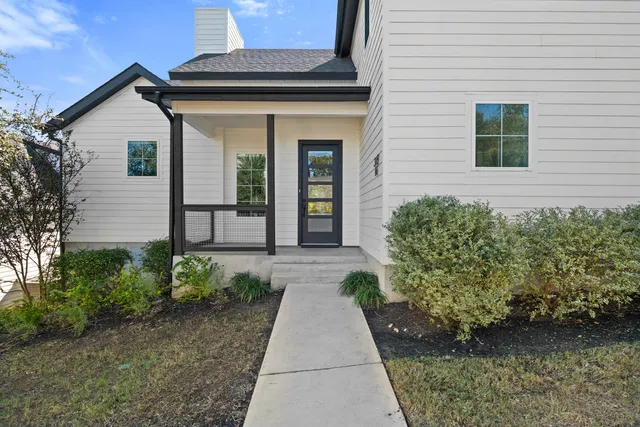 $4,500 | 3018 Sunridge Drive, Unit 6, Austin, TX 78741