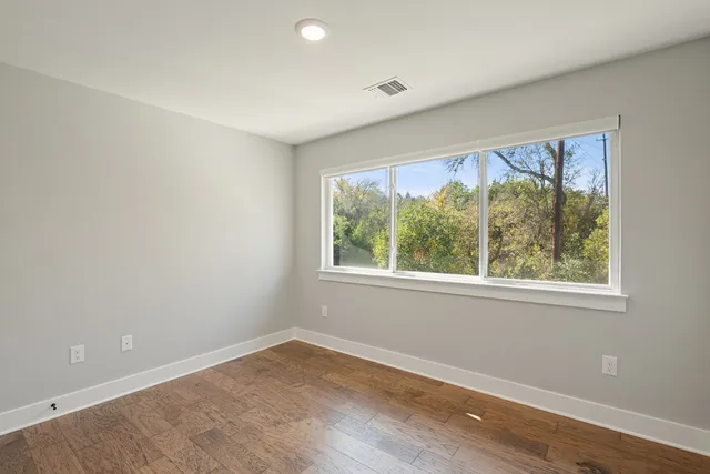 $4,500 | 3018 Sunridge Drive, Unit 6, Austin, TX 78741