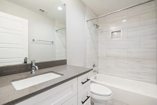 $4,500 | 3018 Sunridge Drive, Unit 6, Austin, TX 78741