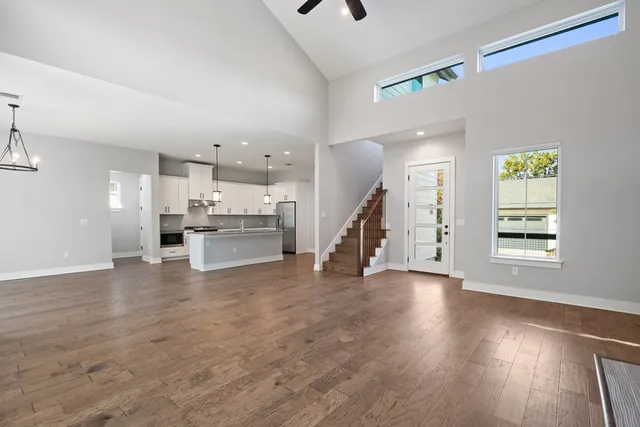 $4,500 | 3018 Sunridge Drive, Unit 6, Austin, TX 78741