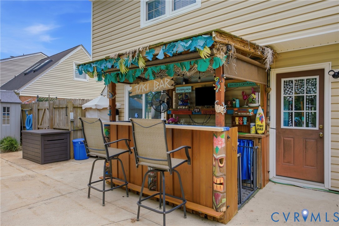 3724 Conduit Road Colonial Heights, VA 23834 - Photo 33 of 41 Outdoor bar structure with a wood-finish counter a