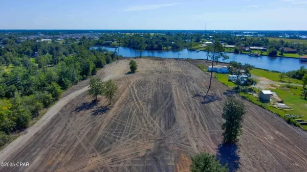 $725,000 | 7242 Bay Crest Road, Unit LOT 1, Southport, FL 32409
