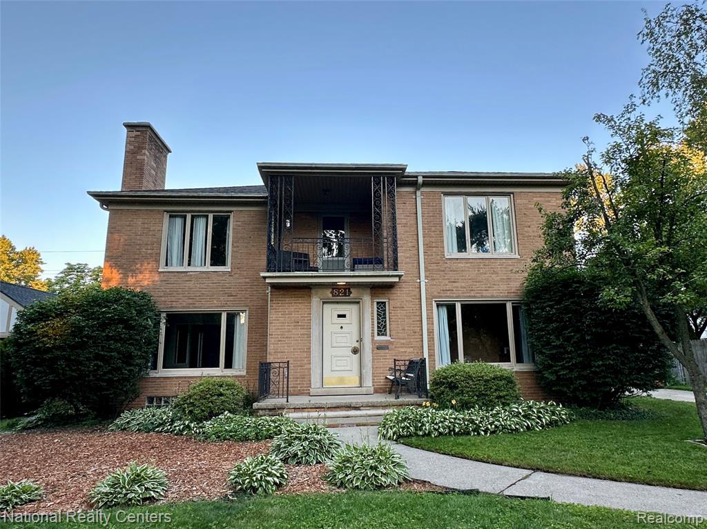 821 Pemberton Road Grosse Pointe, MI 48230 - Photo 2 of 68 Gallery Image 2