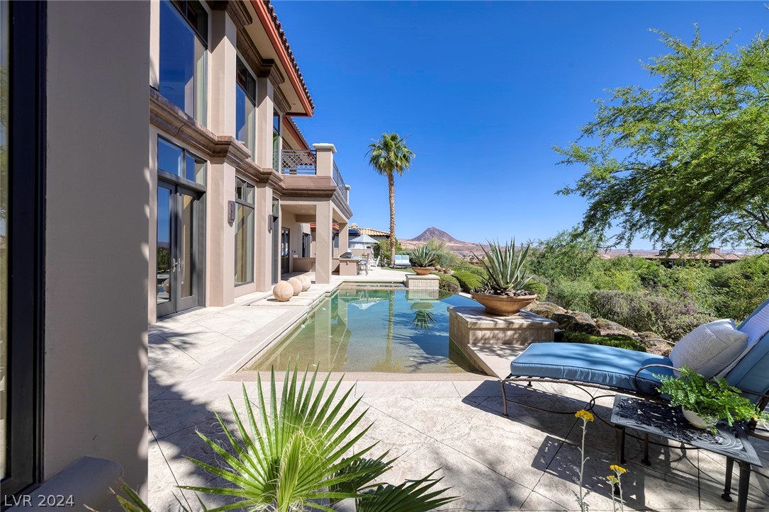 1 Rue Allard Way Henderson, NV 89011 - Photo 3 of 71 Resort style backyard