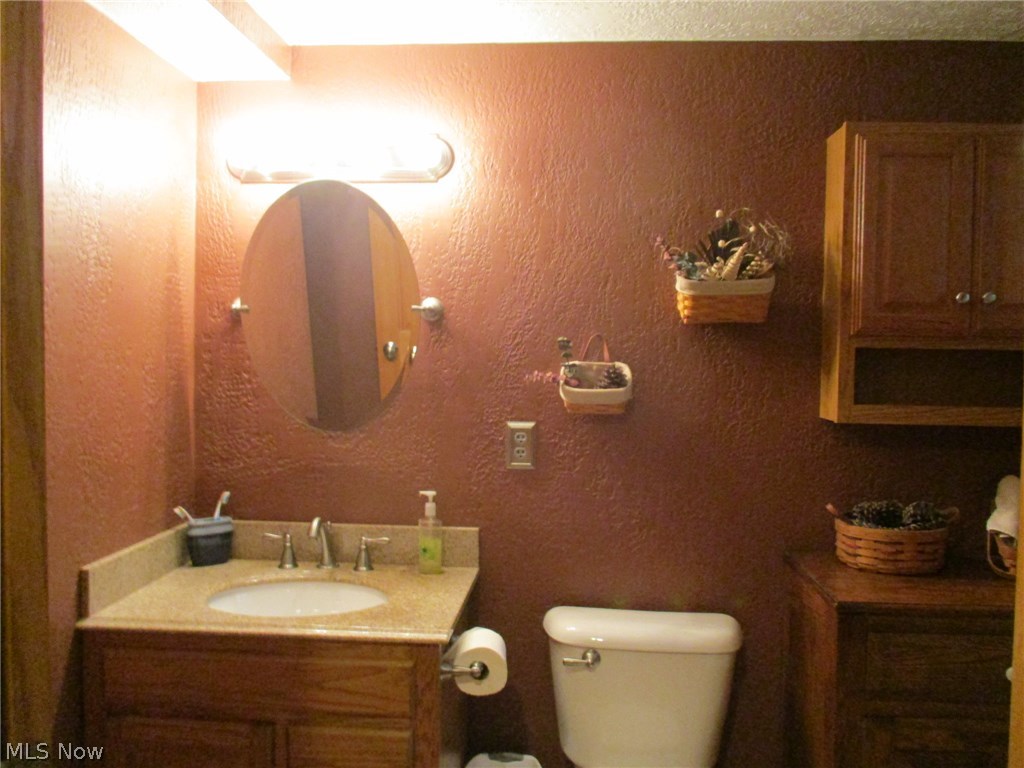 1825 Campbell Road Southwest New Philadelphia, OH 44663 - Photo 18 of 25 Gallery Image 18