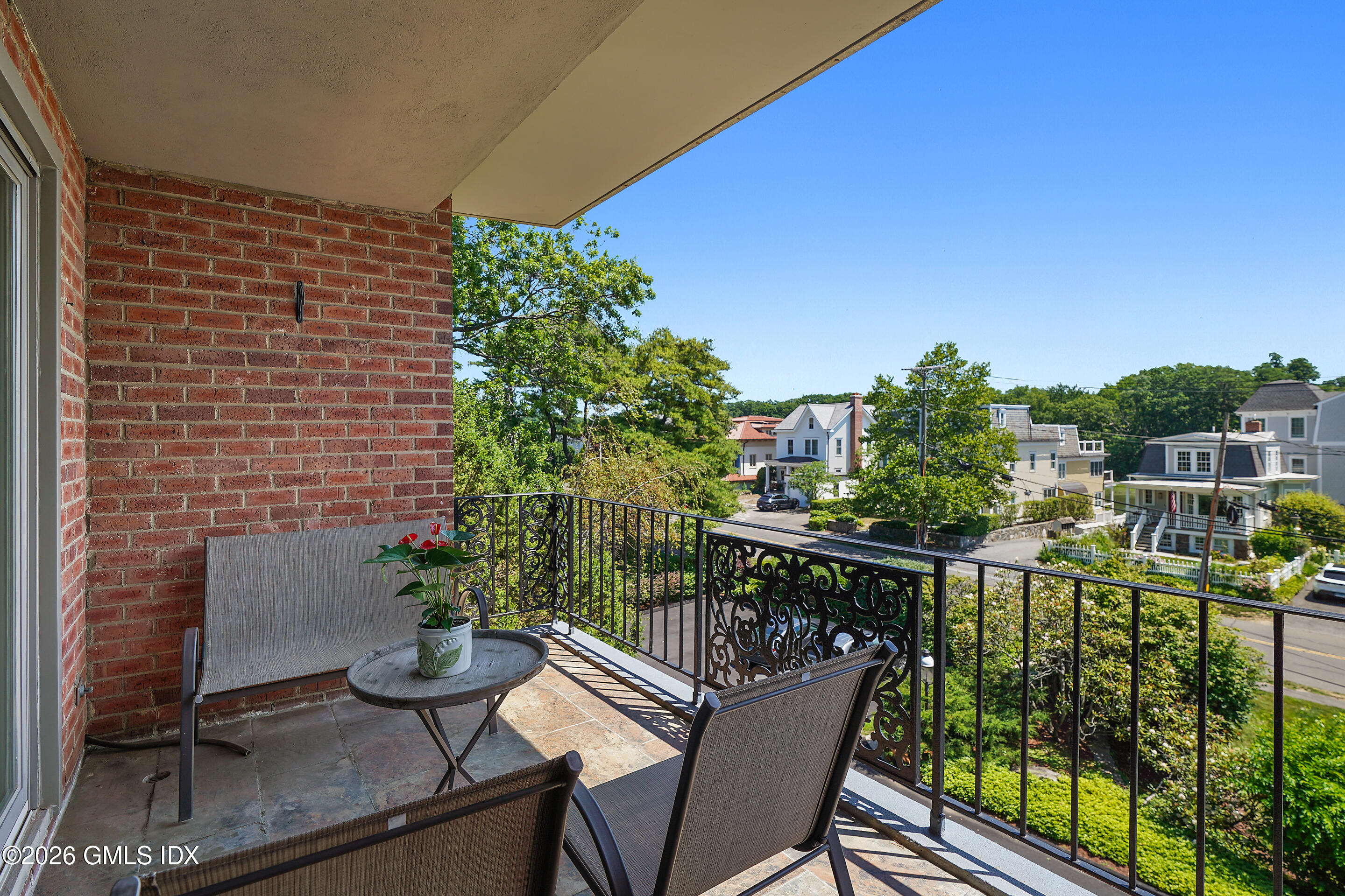 630 Steamboat Road, Unit 3E Greenwich, CT 06830 - Photo 8 of 24 terrace