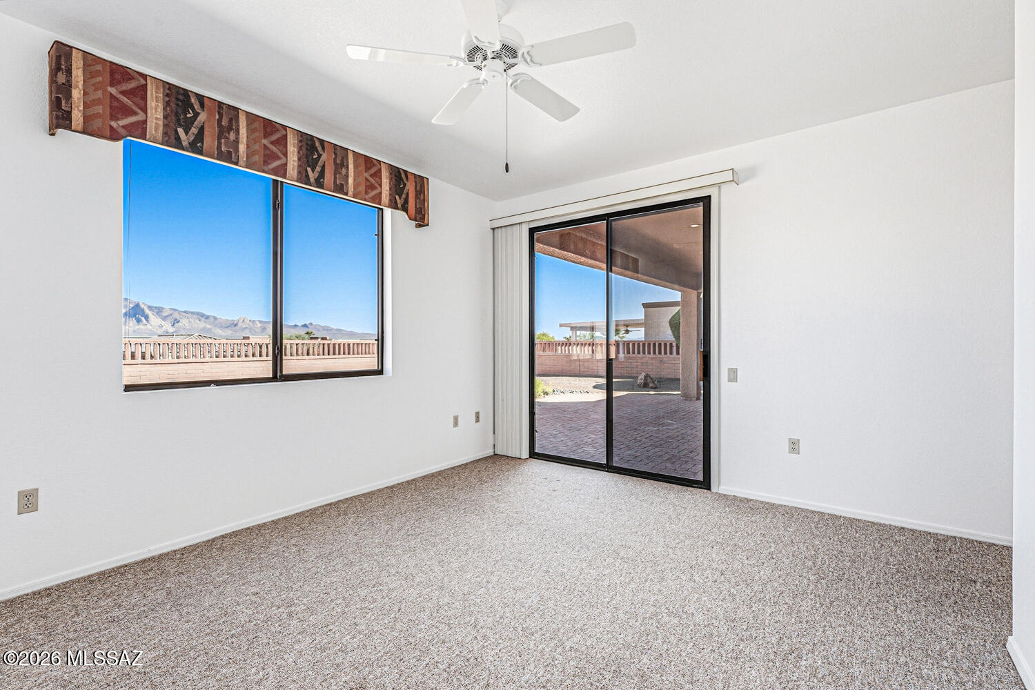 4901 South Meadow Ridge Drive Green Valley, AZ 85622 - Photo 27 of 51 Owners suite