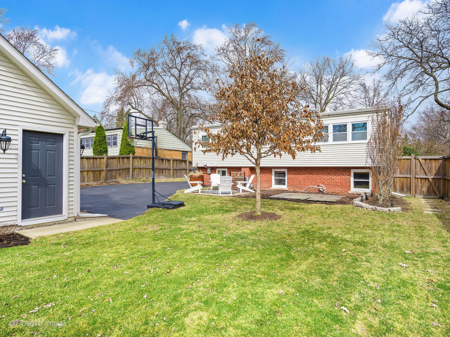 319 Maple Street Glen Ellyn, IL 60137 - Photo 23 of 26 front view of a house with a yard