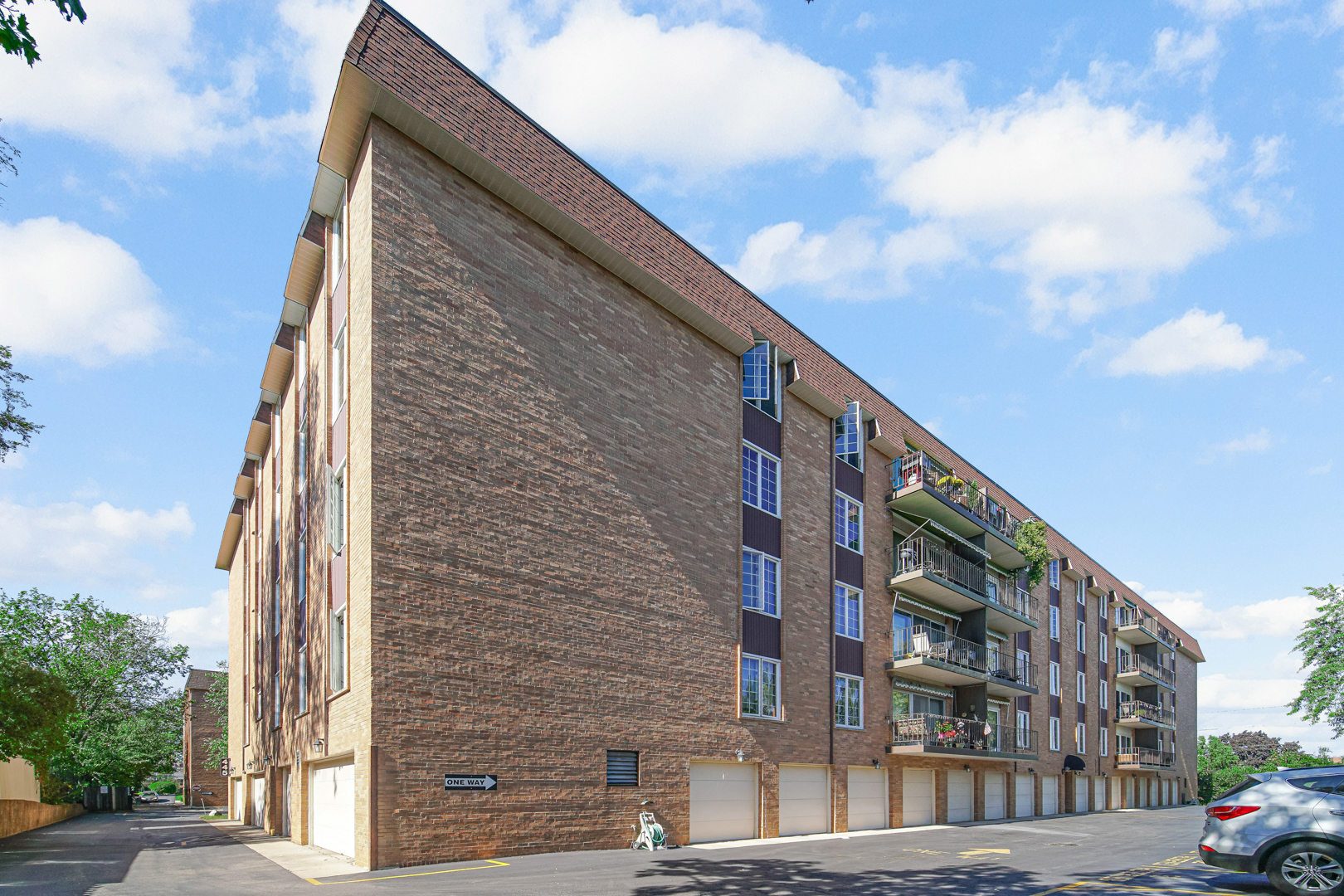 445 North Park Boulevard, Unit 3F Glen Ellyn, IL 60137 - Photo 18 of 20